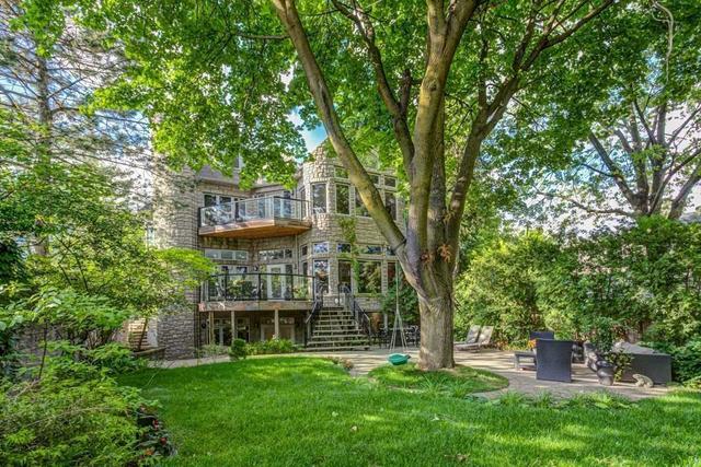 1 Gardenia Crt, House detached with 6 bedrooms, 10 bathrooms and 9 parking in Toronto ON | Image 8