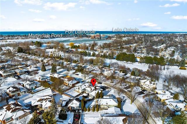 49 Royal Oak Dr, House detached with 3 bedrooms, 3 bathrooms and 6 parking in St. Catharines ON | Image 29