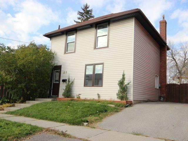 20 Brock St E, House detached with 3 bedrooms, 2 bathrooms and 1 parking in Oshawa ON | Image 1