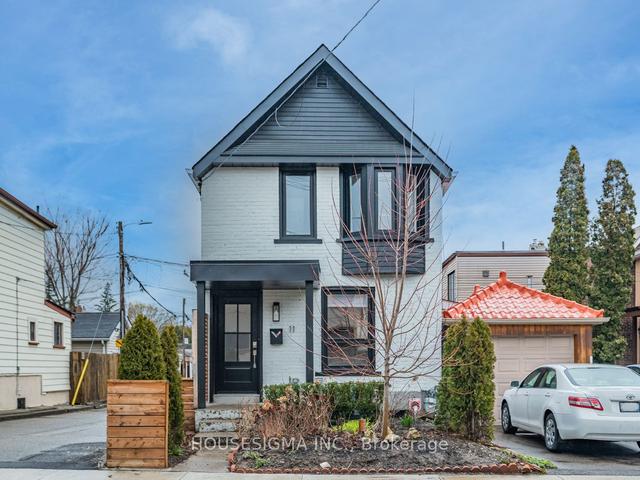 11 Via Italia, House detached with 2 bedrooms, 2 bathrooms and 1 parking in Toronto ON | Image 1