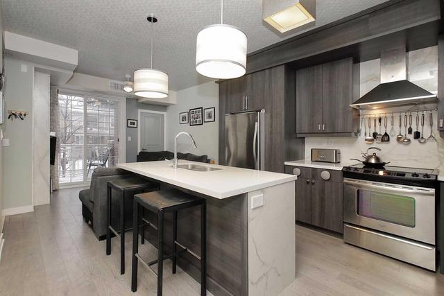 105 - 2320 Gerrard St E, Townhouse with 2 bedrooms, 2 bathrooms and 1 parking in Toronto ON | Image 2