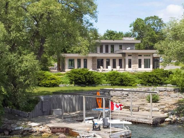 678 Howe Island Drive, House detached with 2 bedrooms, 3 bathrooms and 10 parking in Frontenac Islands ON | Image 16