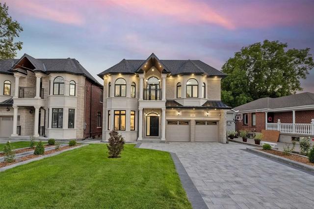 33 Mackinac Cres, House detached with 4 bedrooms, 6 bathrooms and 8 parking in Toronto ON | Image 23
