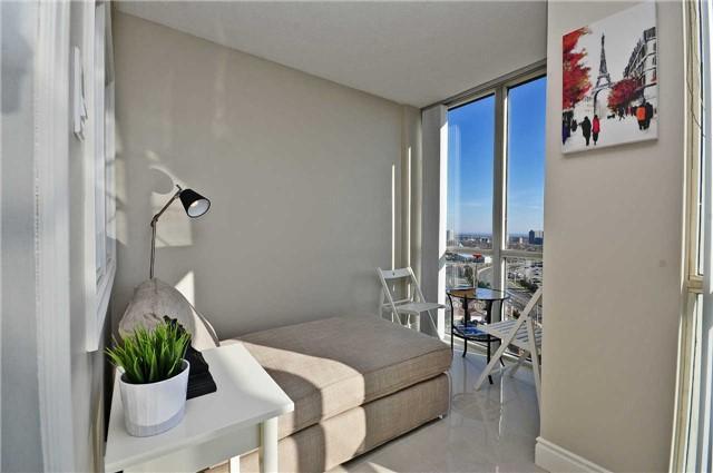 1506 - 350 Webb Dr, Condo with 2 bedrooms, 2 bathrooms and 2 parking in Mississauga ON | Image 11