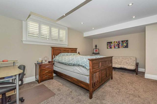14 Langton Dr, House detached with 4 bedrooms, 3 bathrooms and 4 parking in Kitchener ON | Image 7