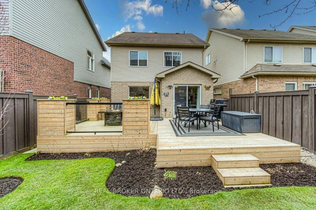 27 Upper Mercer St, House detached with 3 bedrooms, 3 bathrooms and 3 parking in Kitchener ON | Image 28