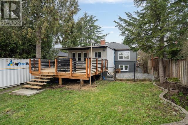 3319 Linwood Ave, House detached with 5 bedrooms, 2 bathrooms and 6 parking in Saanich BC | Image 25