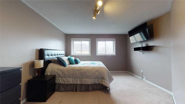 15 Ravenscliffe Crt, House attached with 3 bedrooms, 4 bathrooms and 4 parking in Brampton ON | Image 18