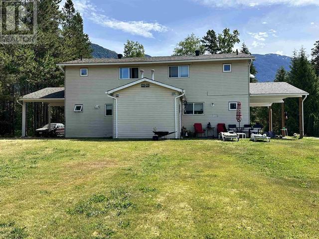2349 Thornhill Street, House attached with 6 bedrooms, 4 bathrooms and null parking in Kitimat Stikine E BC | Image 24