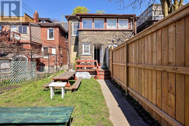 410 Brock Ave, House attached with 4 bedrooms, 2 bathrooms and 2 parking in Toronto ON | Image 11
