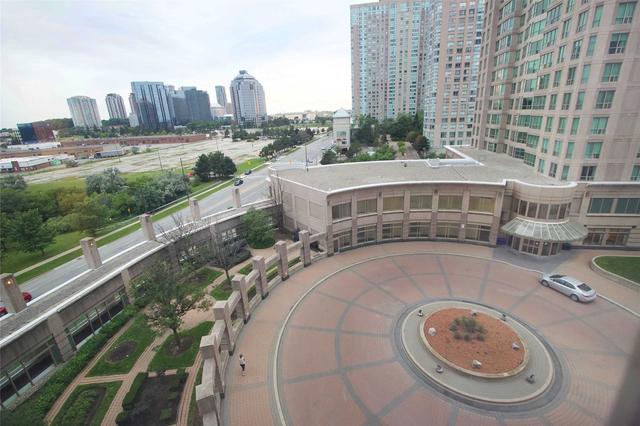 711 - 8 Lee Centre Dr, Condo with 2 bedrooms, 2 bathrooms and 1 parking in Toronto ON | Image 15