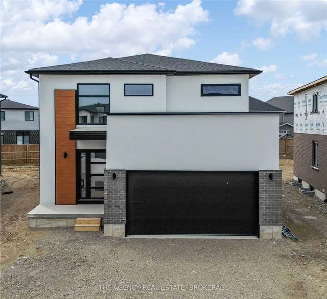 112 Poole Cres, House detached with 4 bedrooms, 3 bathrooms and 4 parking in Middlesex Centre ON | Image 1
