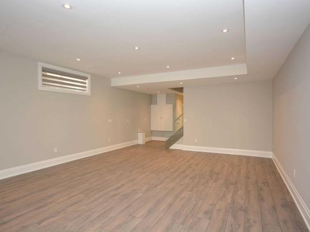 36b Pine Ave N, House semidetached with 4 bedrooms, 6 bathrooms and 4 parking in Mississauga ON | Image 24