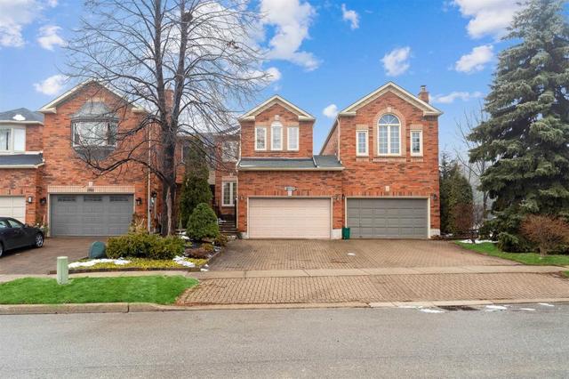 upper - 2053 Brays Lane, House attached with 3 bedrooms, 3 bathrooms and 3 parking in Oakville ON | Card Image