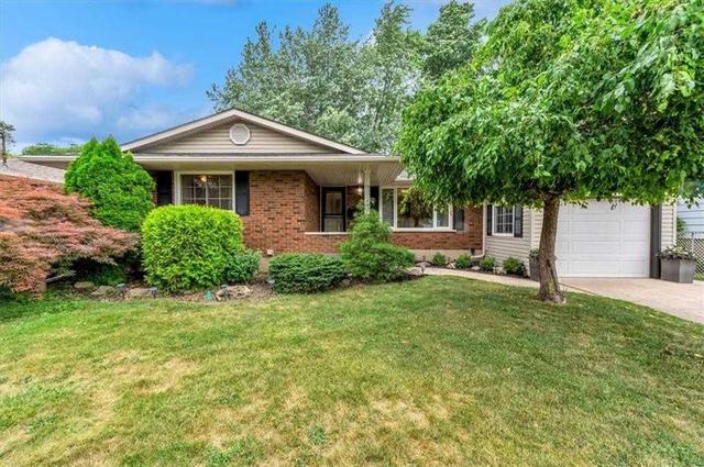 29 Prince Charles Dr, House detached with 3 bedrooms, 2 bathrooms and 3 parking in St. Catharines ON | Image 12