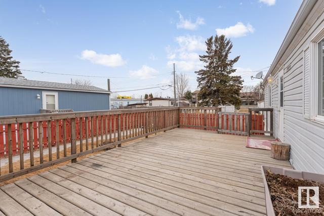 5320 53 St, House other with 3 bedrooms, 2 bathrooms and null parking in Cold Lake AB | Image 3