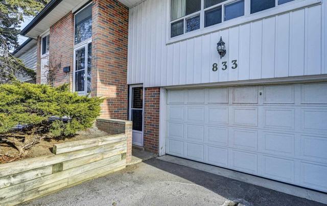 833 Hillcrest Rd, House detached with 3 bedrooms, 2 bathrooms and 6 parking in Pickering ON | Image 12