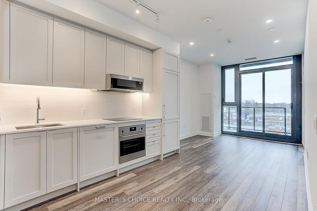 721 - 250 Lawrence Ave W, Condo with 2 bedrooms, 2 bathrooms and 1 parking in Toronto ON | Image 2