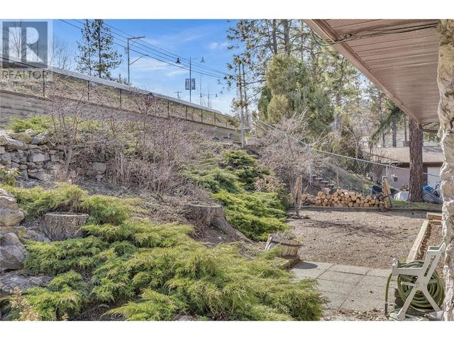 2410 Boucherie Road, House detached with 4 bedrooms, 2 bathrooms and 2 parking in West Kelowna BC | Image 47