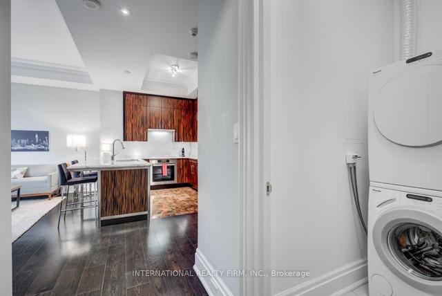 702 - 55 Scollard St, Condo with 1 bedrooms, 1 bathrooms and 0 parking in Toronto ON | Image 14