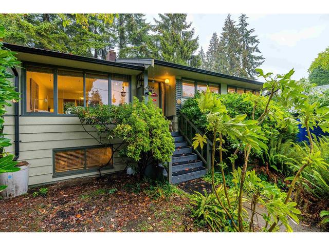 1390 Winton Avenue, House detached with 3 bedrooms, 1 bathrooms and 1 parking in North Vancouver BC | Card Image