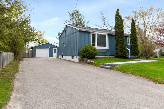 7 Willow St, House detached with 2 bedrooms, 1 bathrooms and 9 parking in East Gwillimbury ON | Image 22