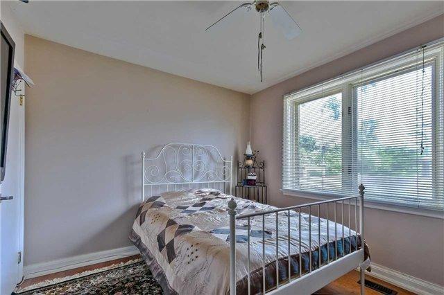 142 Harding Blvd E, House detached with 3 bedrooms, 2 bathrooms and 10 parking in Richmond Hill ON | Image 11