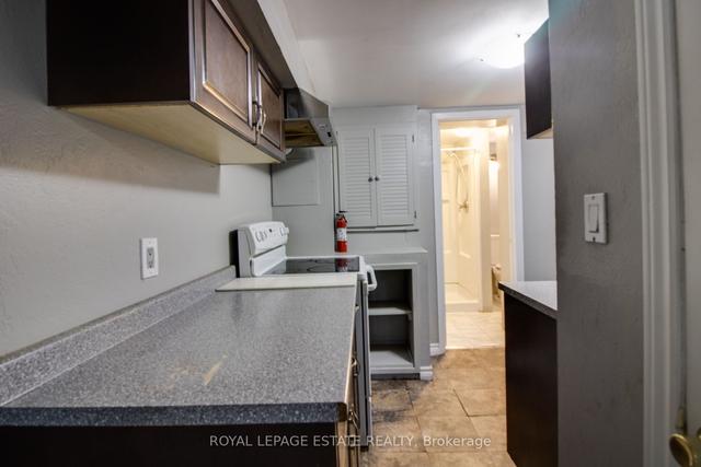 39 St Quentin Ave, House detached with 3 bedrooms, 2 bathrooms and 4 parking in Toronto ON | Image 26