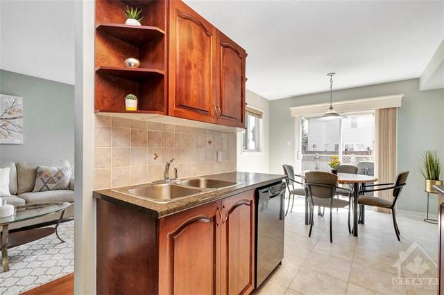 100 Prem Circle, Townhouse with 3 bedrooms, 3 bathrooms and 2 parking in Ottawa ON | Image 10