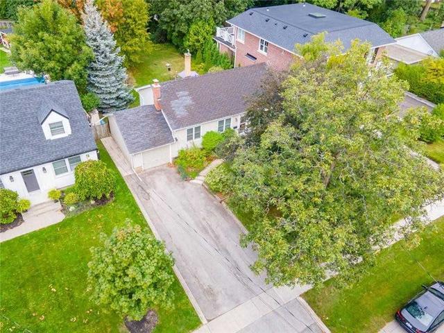 11 Kingswood Rd, House detached with 3 bedrooms, 2 bathrooms and 3 parking in Oakville ON | Image 11