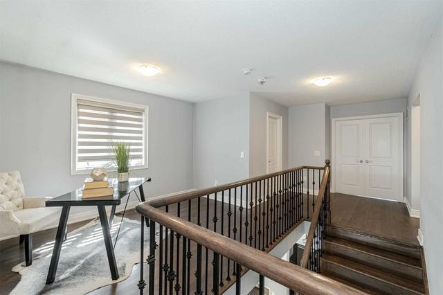 74 Villadowns Tr, House semidetached with 3 bedrooms, 3 bathrooms and 3 parking in Brampton ON | Image 19