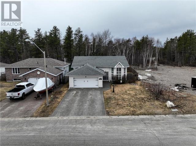 15 Oak Street, House detached with 3 bedrooms, 2 bathrooms and null parking in Greater Sudbury ON | Image 39