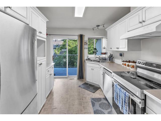 32 - 2525 Yale Court, House attached with 4 bedrooms, 4 bathrooms and 4 parking in Abbotsford BC | Image 10