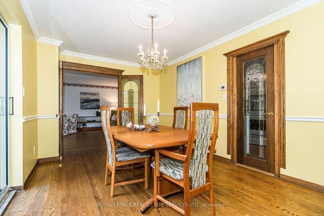 7 Redstone Path, Townhouse with 3 bedrooms, 2 bathrooms and 1 parking in Toronto ON | Image 2
