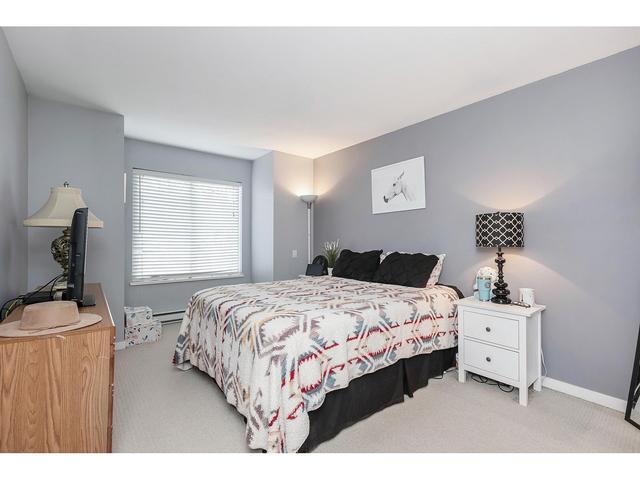 55 - 18701 66 Avenue, House attached with 3 bedrooms, 2 bathrooms and 2 parking in Surrey BC | Image 16