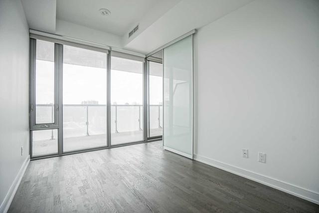 918 - 57 St. Joseph St, Condo with 1 bedrooms, 1 bathrooms and null parking in Toronto ON | Image 11