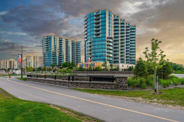 902 - 37 Ellen St, Condo with 2 bedrooms, 2 bathrooms and 1 parking in Barrie ON | Image 1