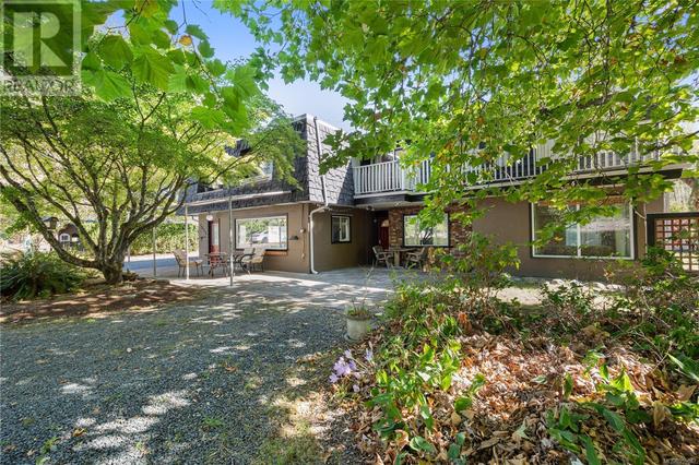 5633 Strick Rd, House detached with 6 bedrooms, 3 bathrooms and 12 parking in Alberni Clayoquot E BC | Image 8