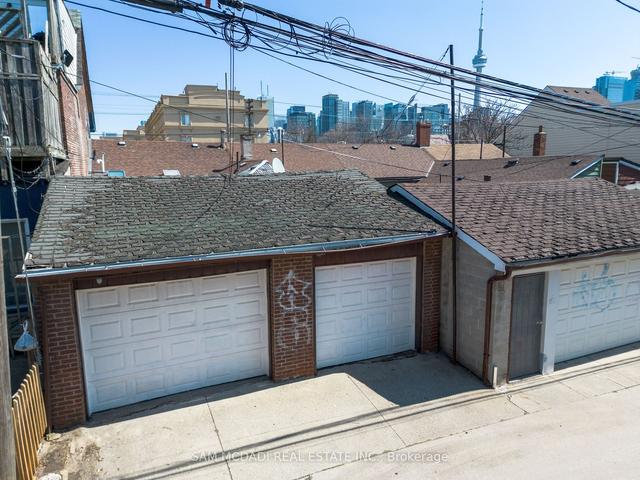 238a Bathurst St, House attached with 3 bedrooms, 2 bathrooms and 2 parking in Toronto ON | Image 36
