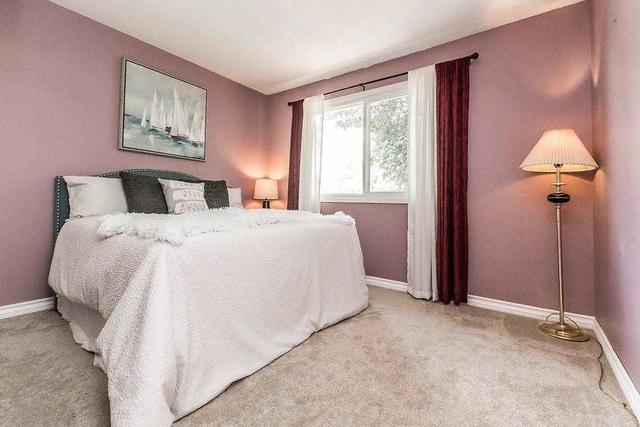 6771 Segovia Rd, House semidetached with 3 bedrooms, 4 bathrooms and 5 parking in Mississauga ON | Image 14