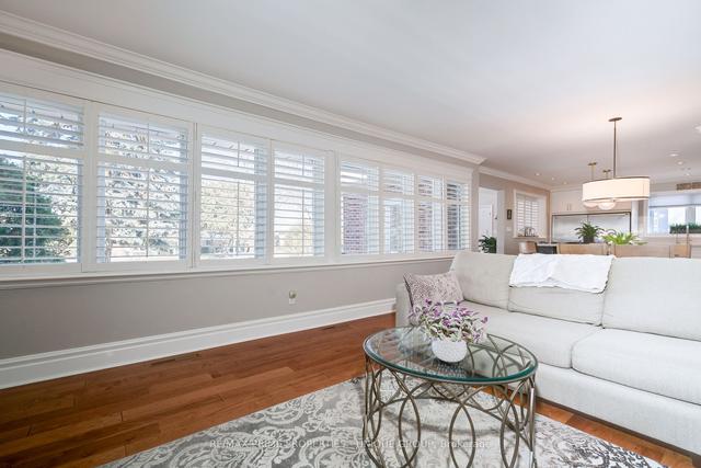 17 Burdock Lane, House detached with 3 bedrooms, 2 bathrooms and 3 parking in Toronto ON | Image 6