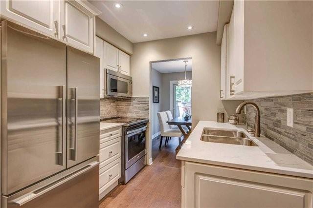 4 - 3014 Palmer Dr, Townhouse with 4 bedrooms, 2 bathrooms and 2 parking in Burlington ON | Image 9