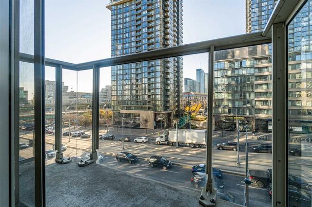 305 - 9 Spadina Ave, Condo with 1 bedrooms, 1 bathrooms and 1 parking in Toronto ON | Image 8