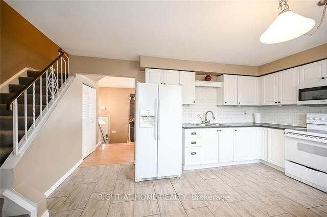 11 - 161 Berkindale Dr, Townhouse with 3 bedrooms, 2 bathrooms and 2 parking in Hamilton ON | Image 10