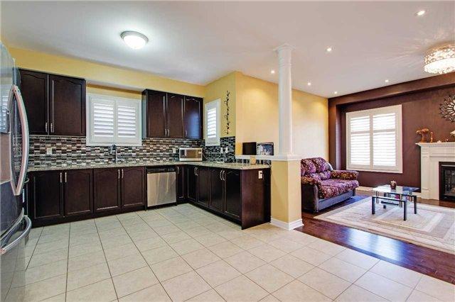 864 William Lee Ave, House detached with 4 bedrooms, 3 bathrooms and 2 parking in Oshawa ON | Image 5