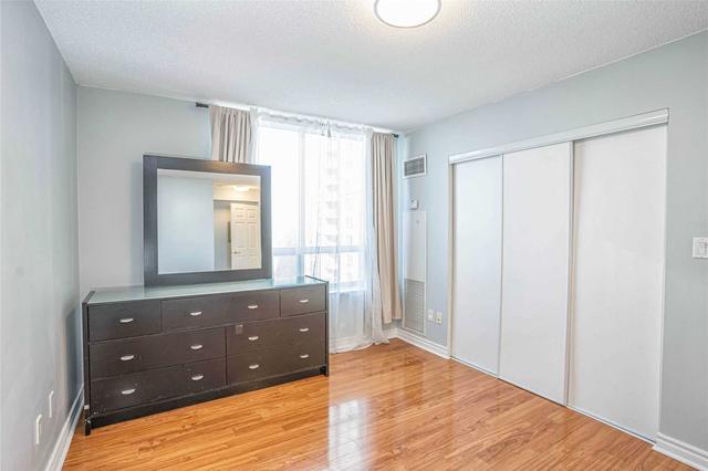 762 - 123 Omni Dr, Condo with 2 bedrooms, 2 bathrooms and 2 parking in Toronto ON | Image 13