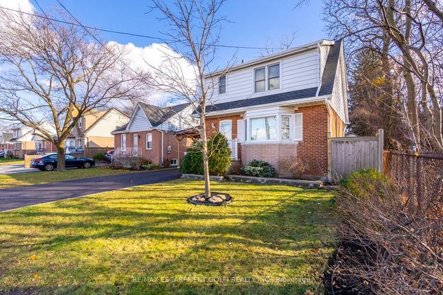 133 West 5th St, House detached with 3 bedrooms, 2 bathrooms and 3 parking in Hamilton ON | Image 12