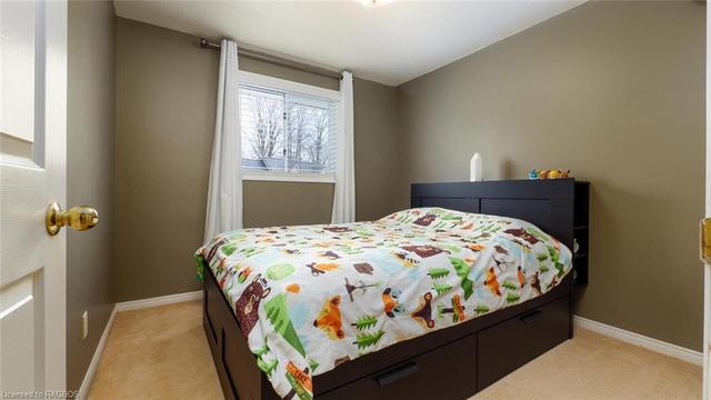 320 1st Street W, House detached with 4 bedrooms, 2 bathrooms and 5 parking in Owen Sound ON | Image 6