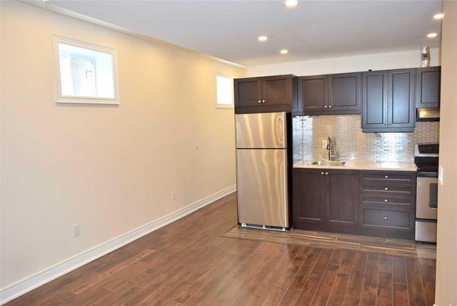 Basemen - 3921 Burdette Terr, House other with 2 bedrooms, 1 bathrooms and 1 parking in Mississauga ON | Image 8