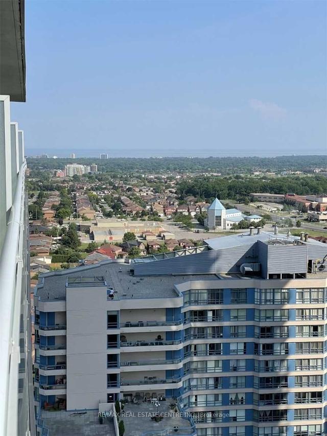 2209 - 223 Webb Dr, Condo with 2 bedrooms, 2 bathrooms and 1 parking in Mississauga ON | Image 13